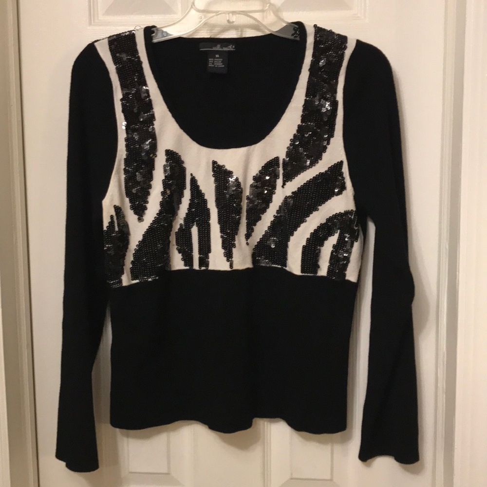 Ladies sweater